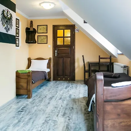 Gosciniec Zapiecek * Krutynski Piecek